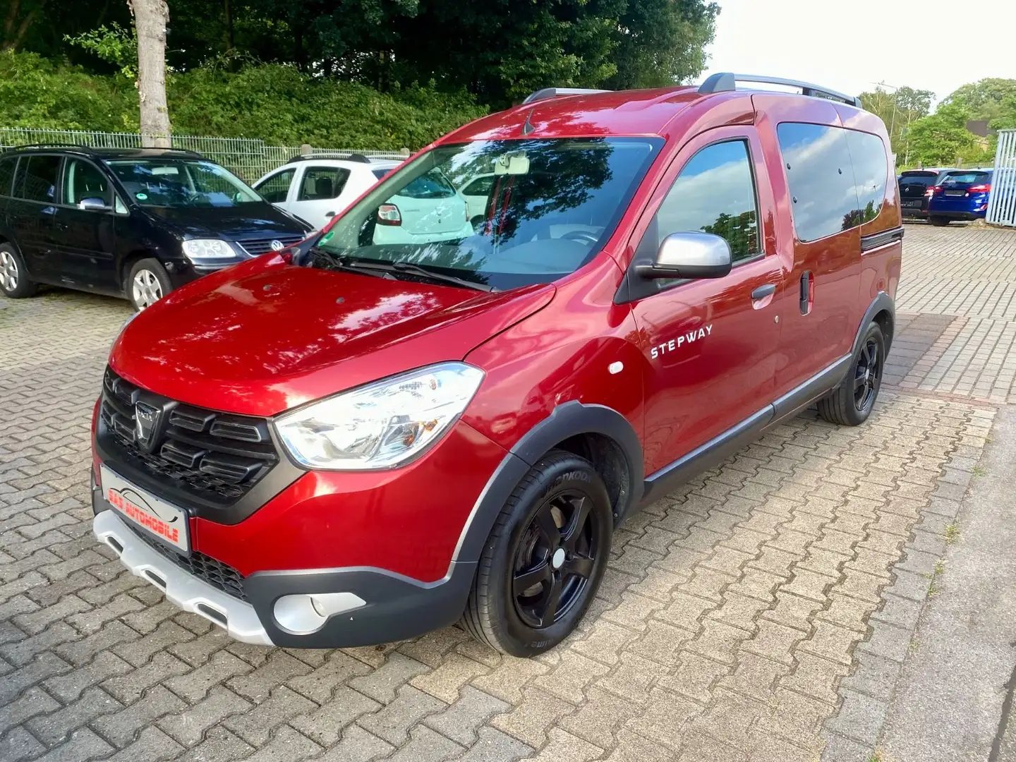 Dacia Dokker Stepway Plus / Scheckheftgepflegt/LPG GAS Rot - 2