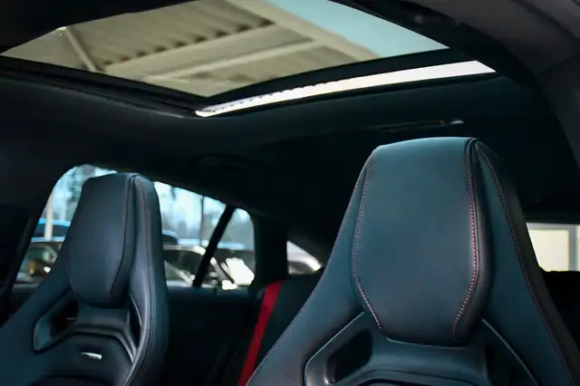 Mercedes-Benz Cla view 11