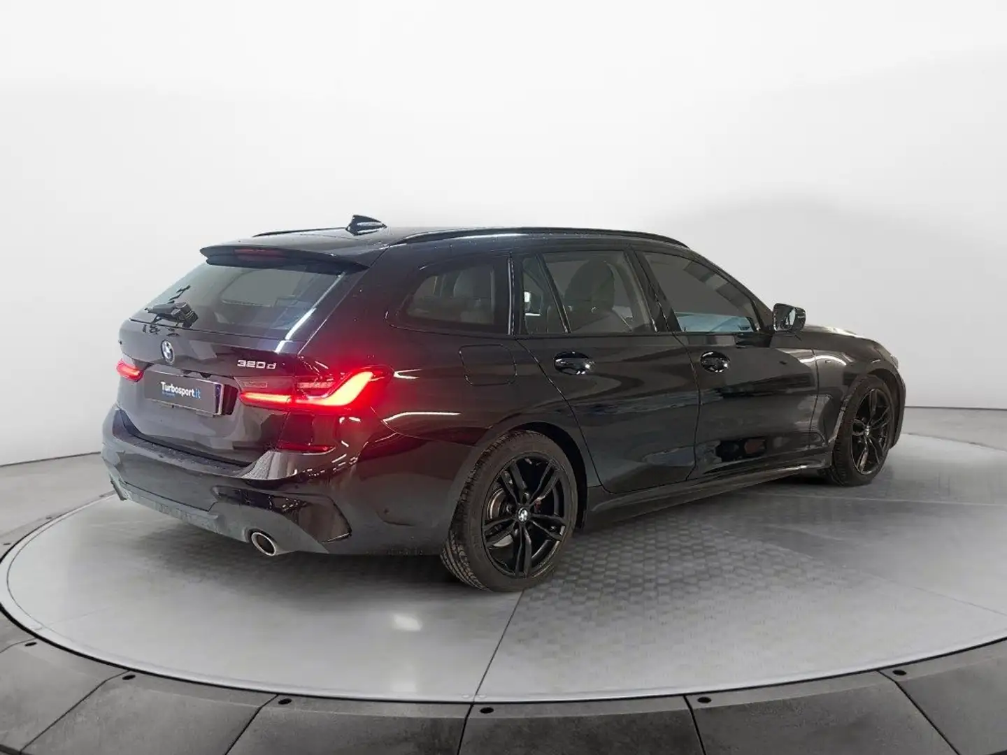 BMW 320 d 48V xDrive Touring Msport Nero - 2