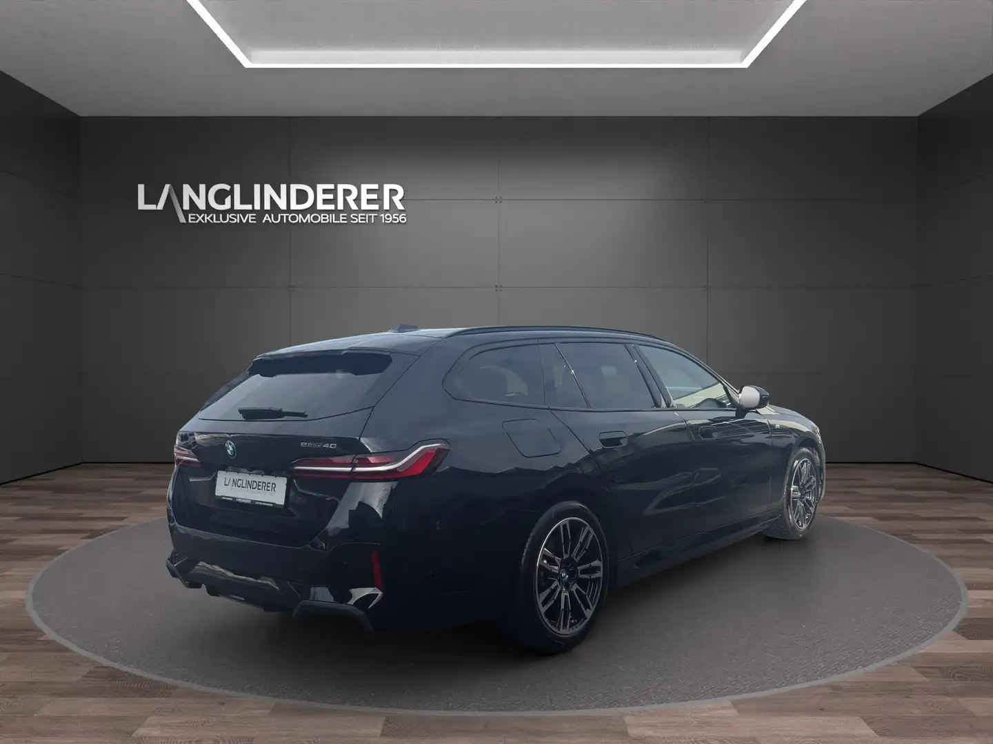 BMW i5 eDrive40 Touring NP93029,- MSport Autobahnassisten Noir - 2