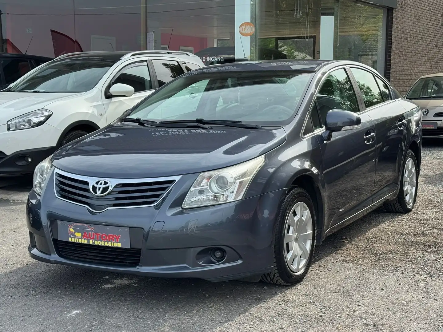 Toyota Avensis Avensis 1.6i Terra / Car-pass Gris - 2