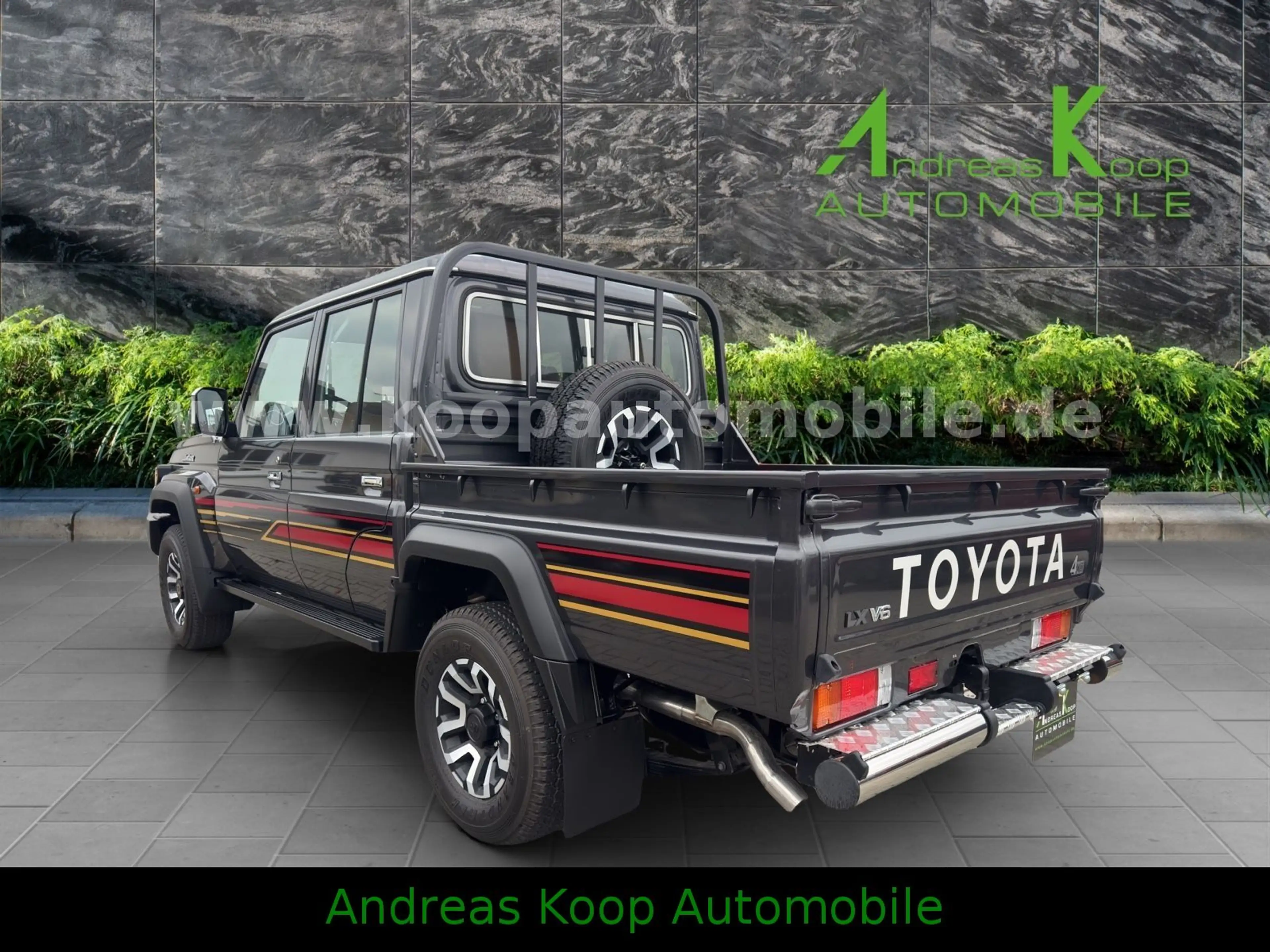Toyota Land Cruiser GRJ 79 DC LX-Z Automatik LED Leder — photo 4