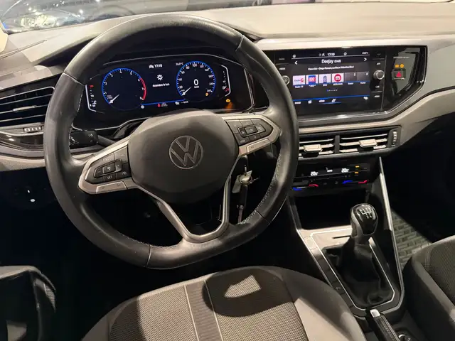 Volkswagen Polo view 11