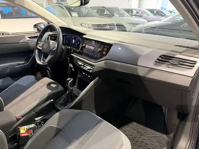 Volkswagen Polo view 10