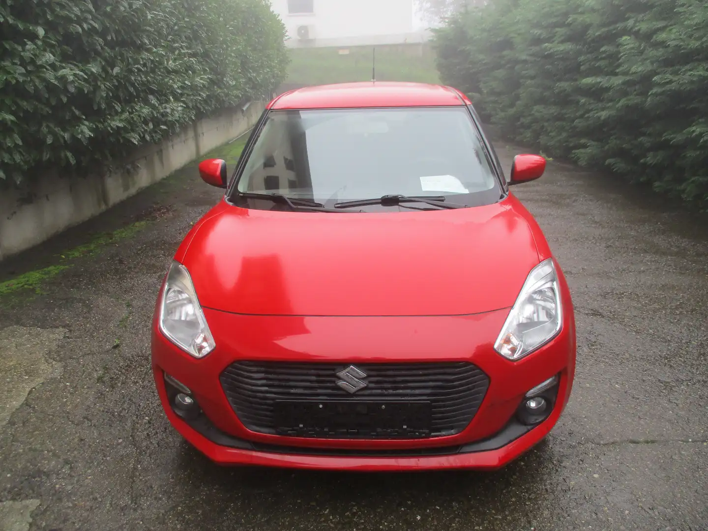 Suzuki Swift 4x4 NAVI Rosso - 1