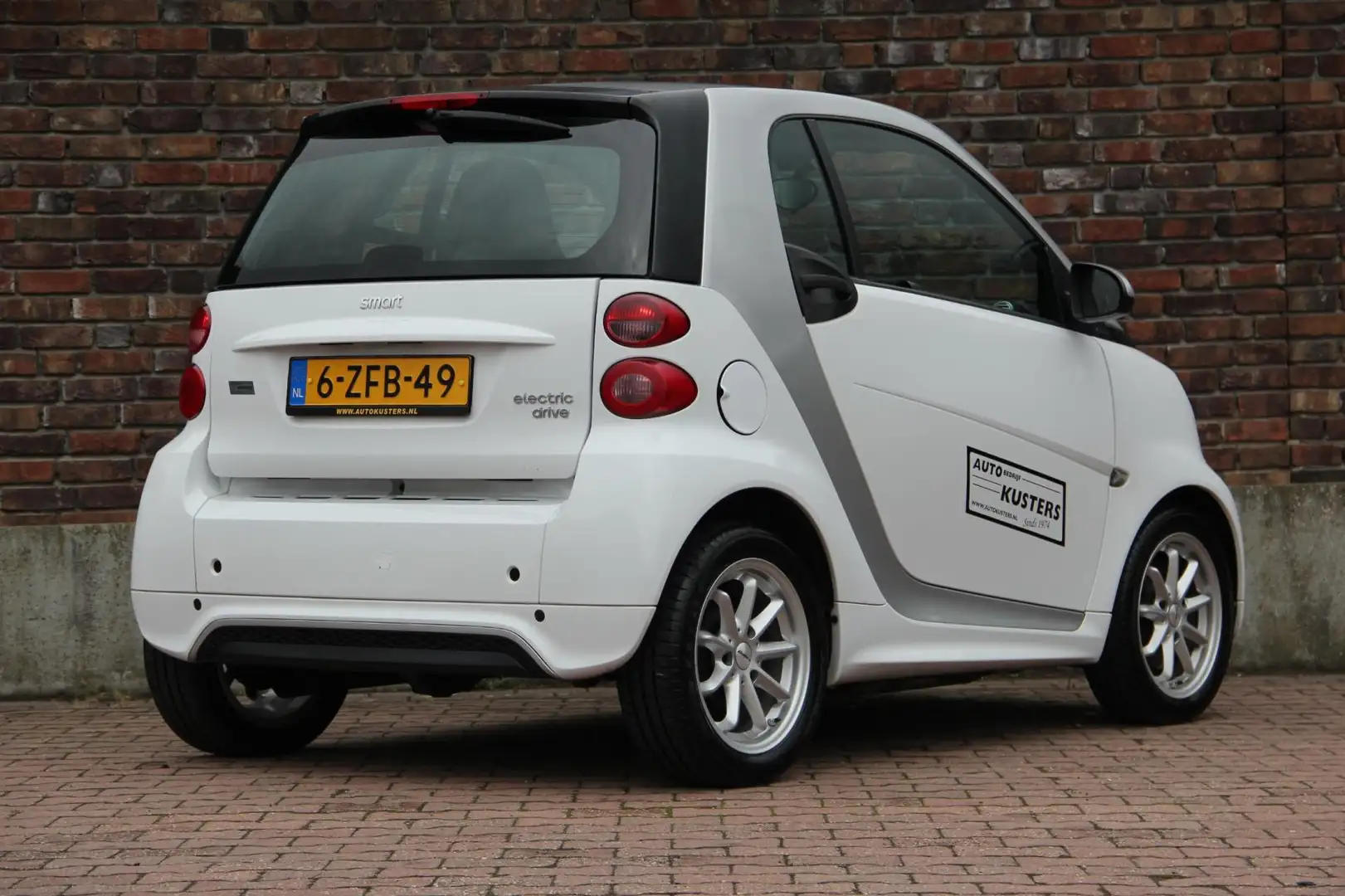 smart forTwo coupé Electric drive 18 kWh | Lederen Bekleding | Bianco - 2