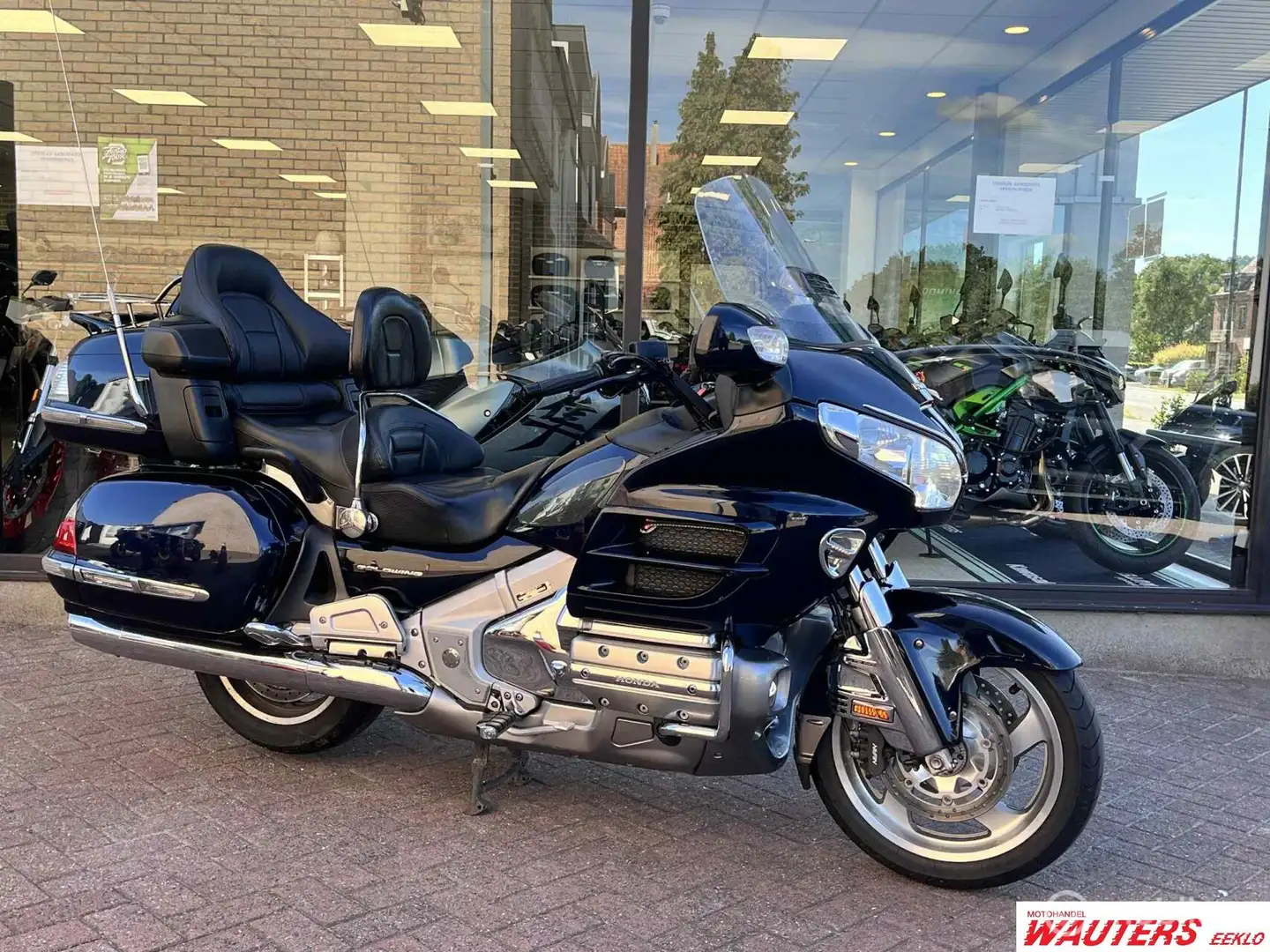 Honda GL 1800 GoldWing gps,airbag,abs deluxe Bleu - 1
