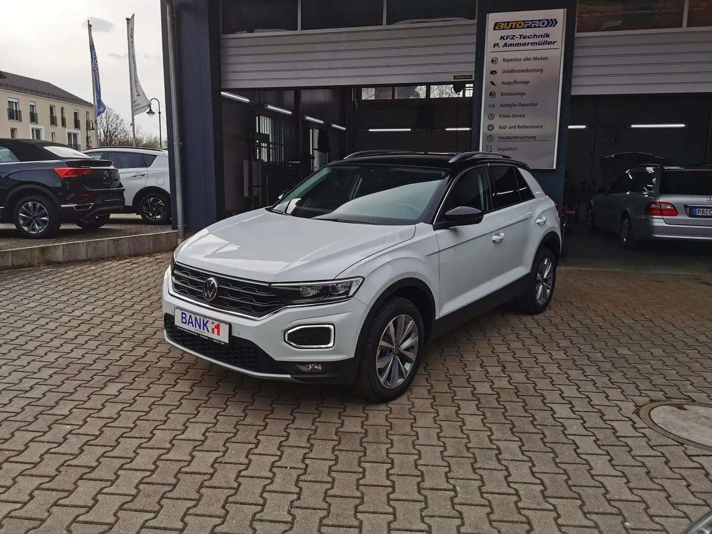 Volkswagen T-Roc Style DSG,Navi,Kamera,LED,PDC,SHZ Weiß - 1