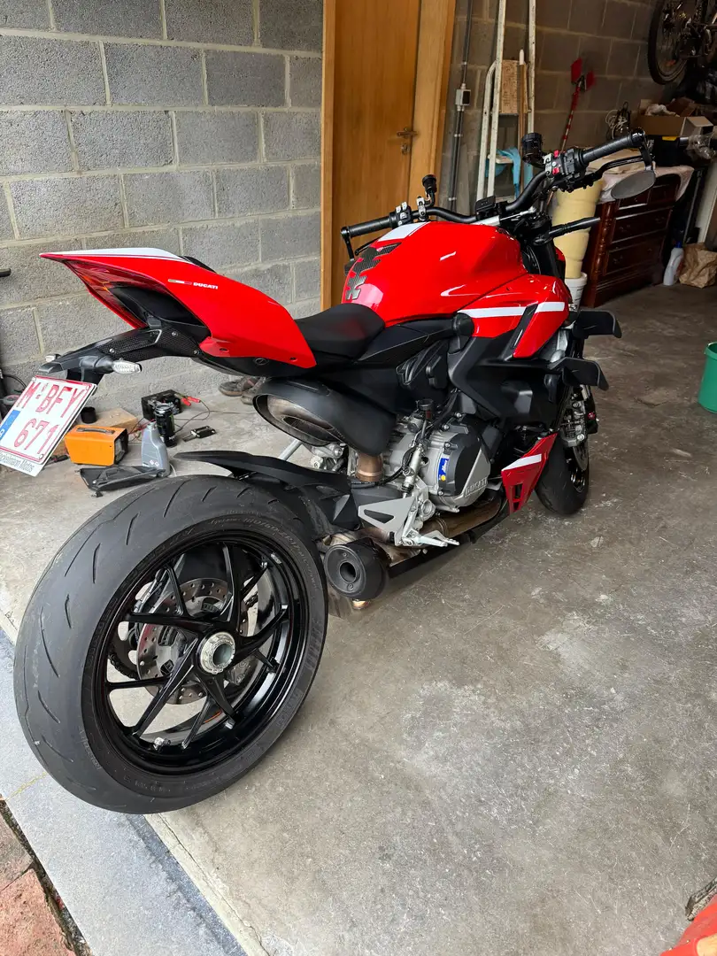 Ducati Streetfighter - 2