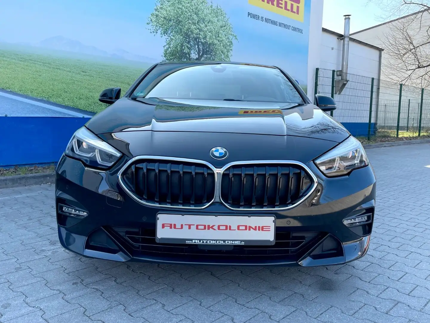 BMW 220 GRAN COUPE 220 d xDRIVE SPORT LINE*1.HAND*NAVI* Schwarz - 2