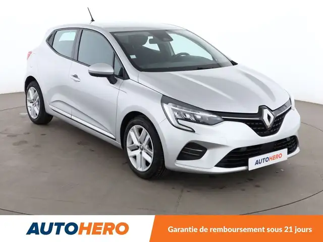Renault Clio view 8
