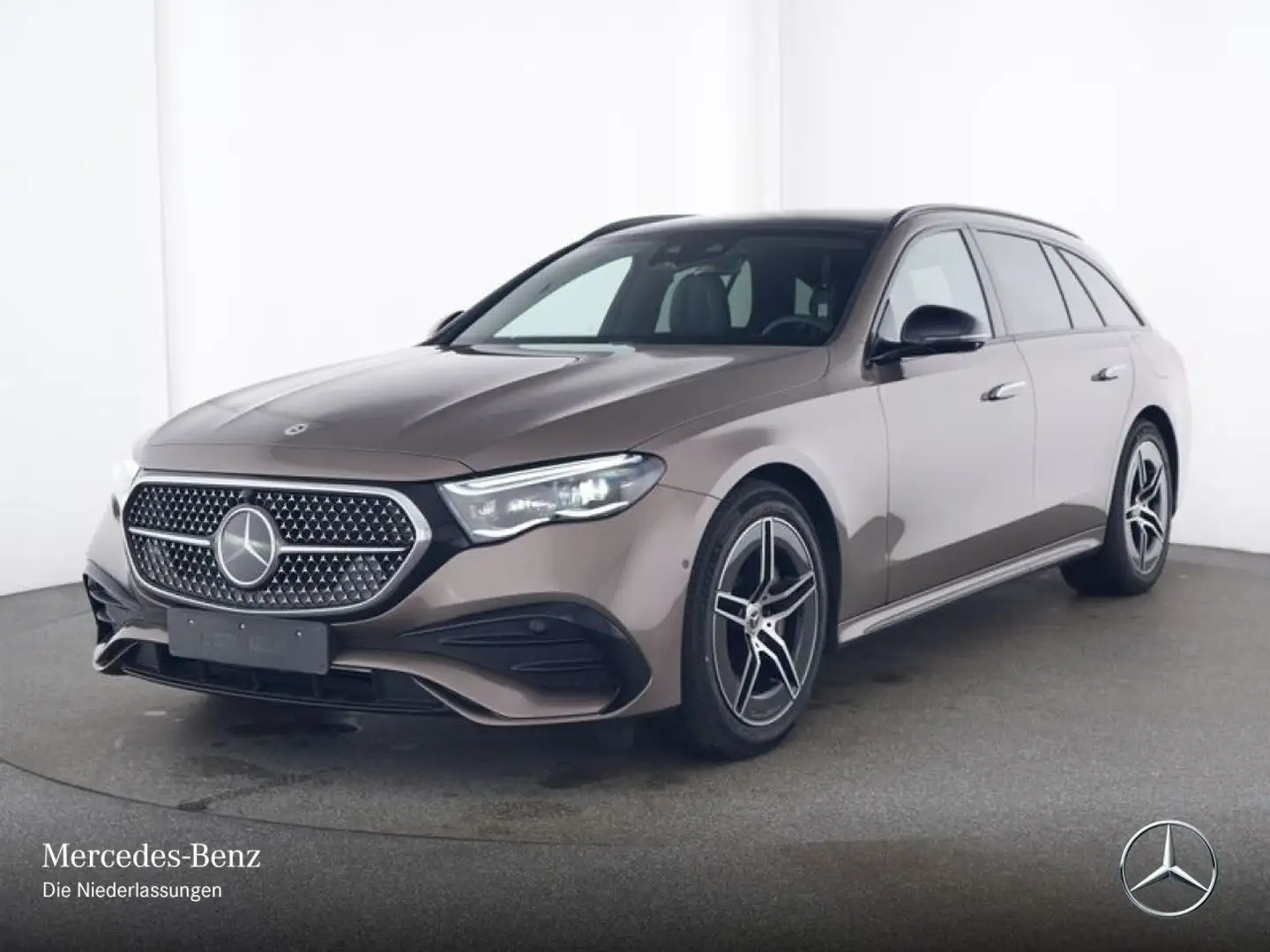 Mercedes-Benz E 300 de T Hybrid AMG Fahrass 360° Pano Burmester Braun - 2