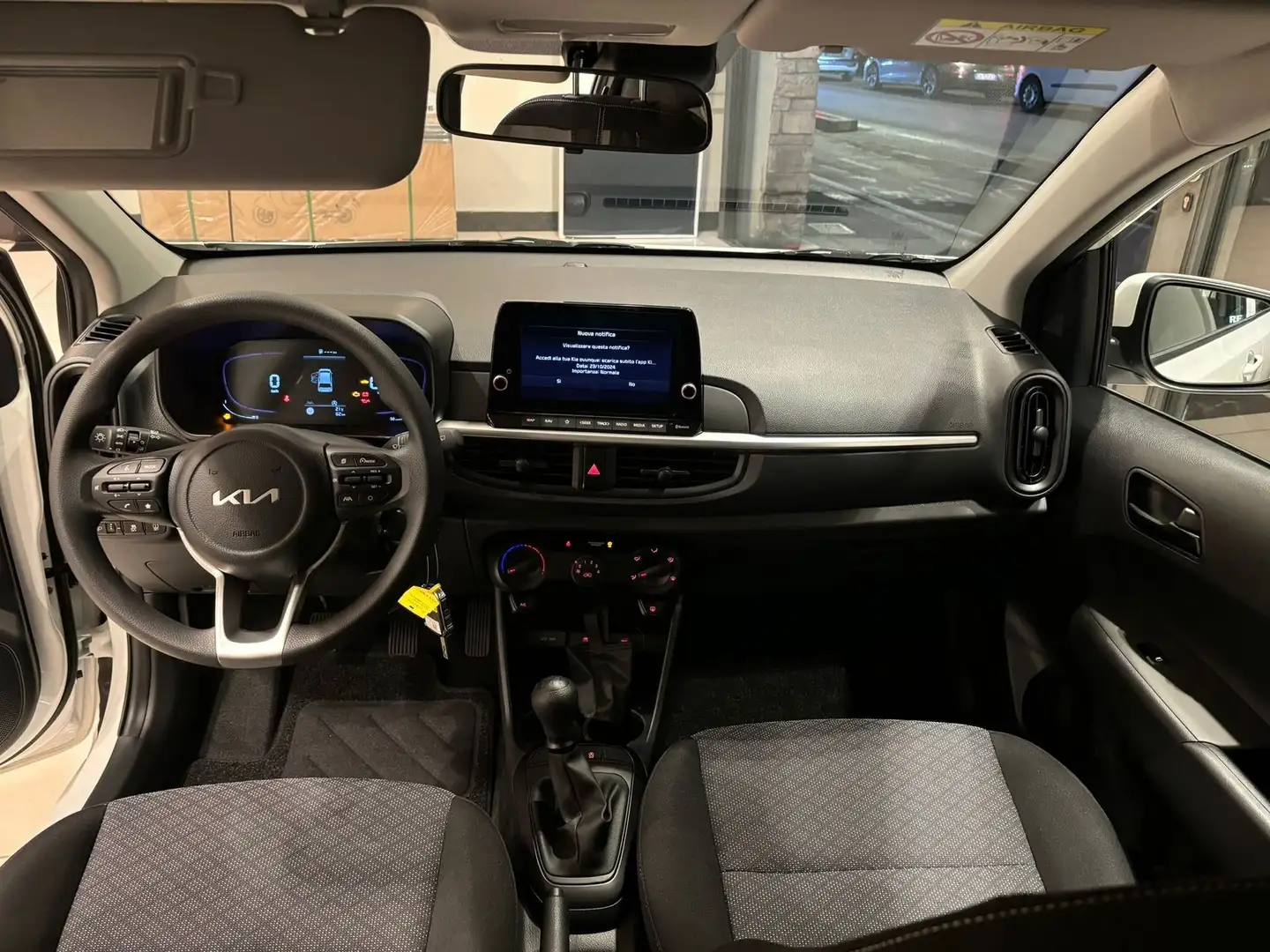 Kia Picanto 1.0 12V 5 porte Urban Bianco - 2