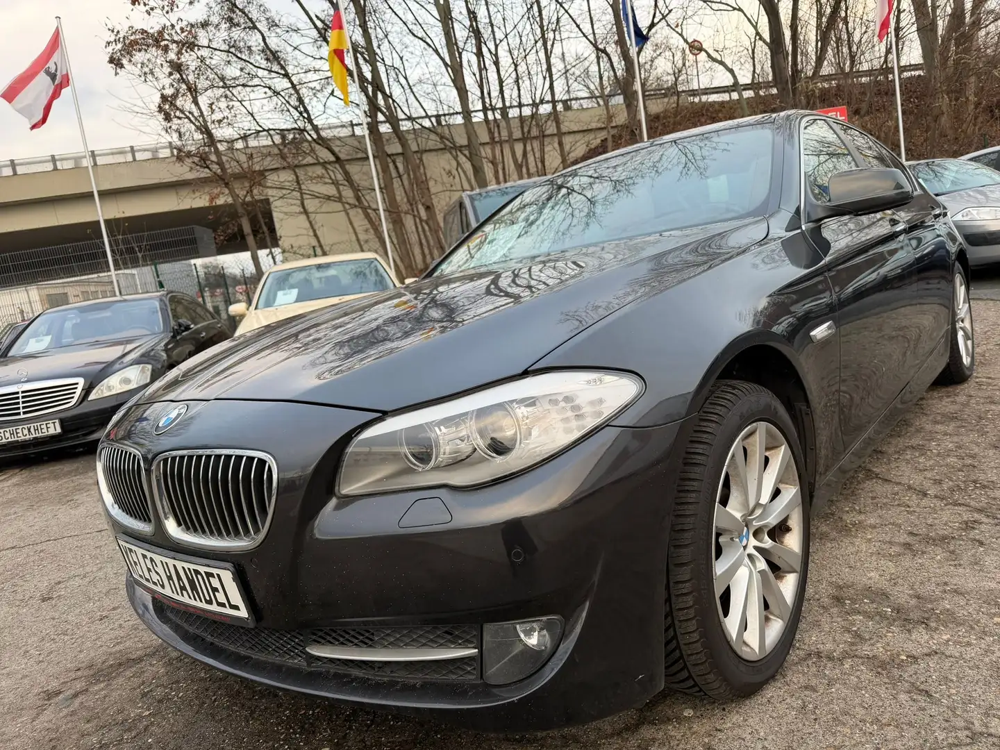 BMW 525 525d Automatik *Tüv 02/27 Zwart - 2