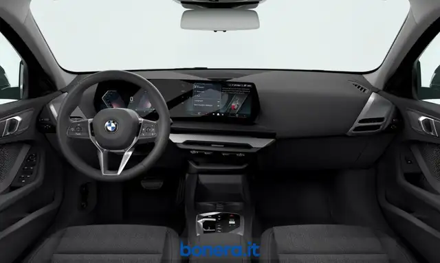 BMW 1 Series view 4