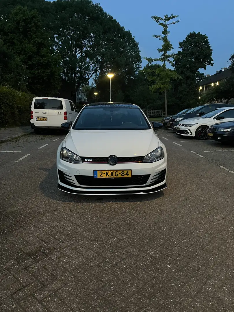 Volkswagen Golf GOLF 7 GTI (2.0 TSI, DSG,) Wit - 2