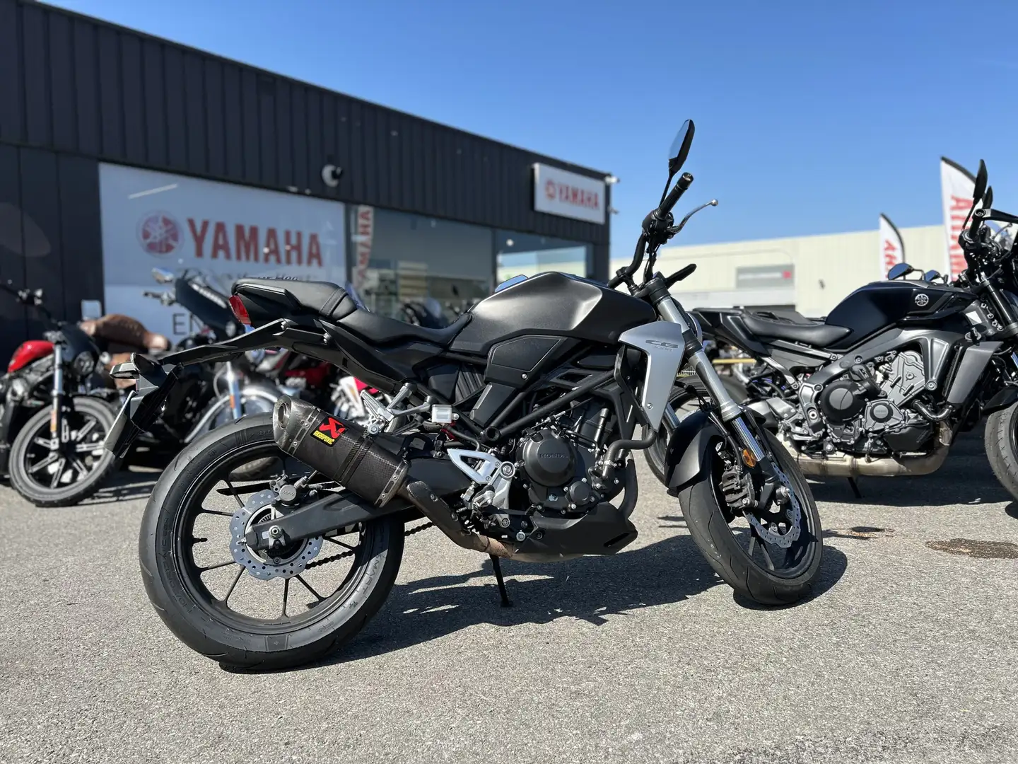 Honda CBR 300 R Grau - 2