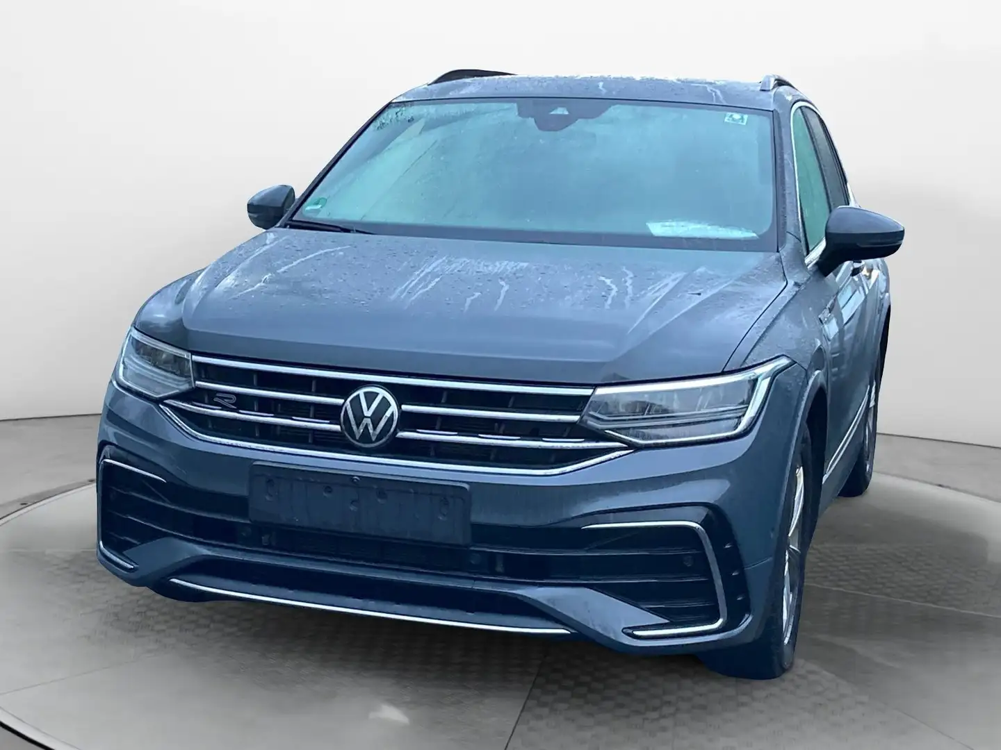 Volkswagen Tiguan 2.0TDI R-Line DSG LED Navi AHK Pano Grau - 2
