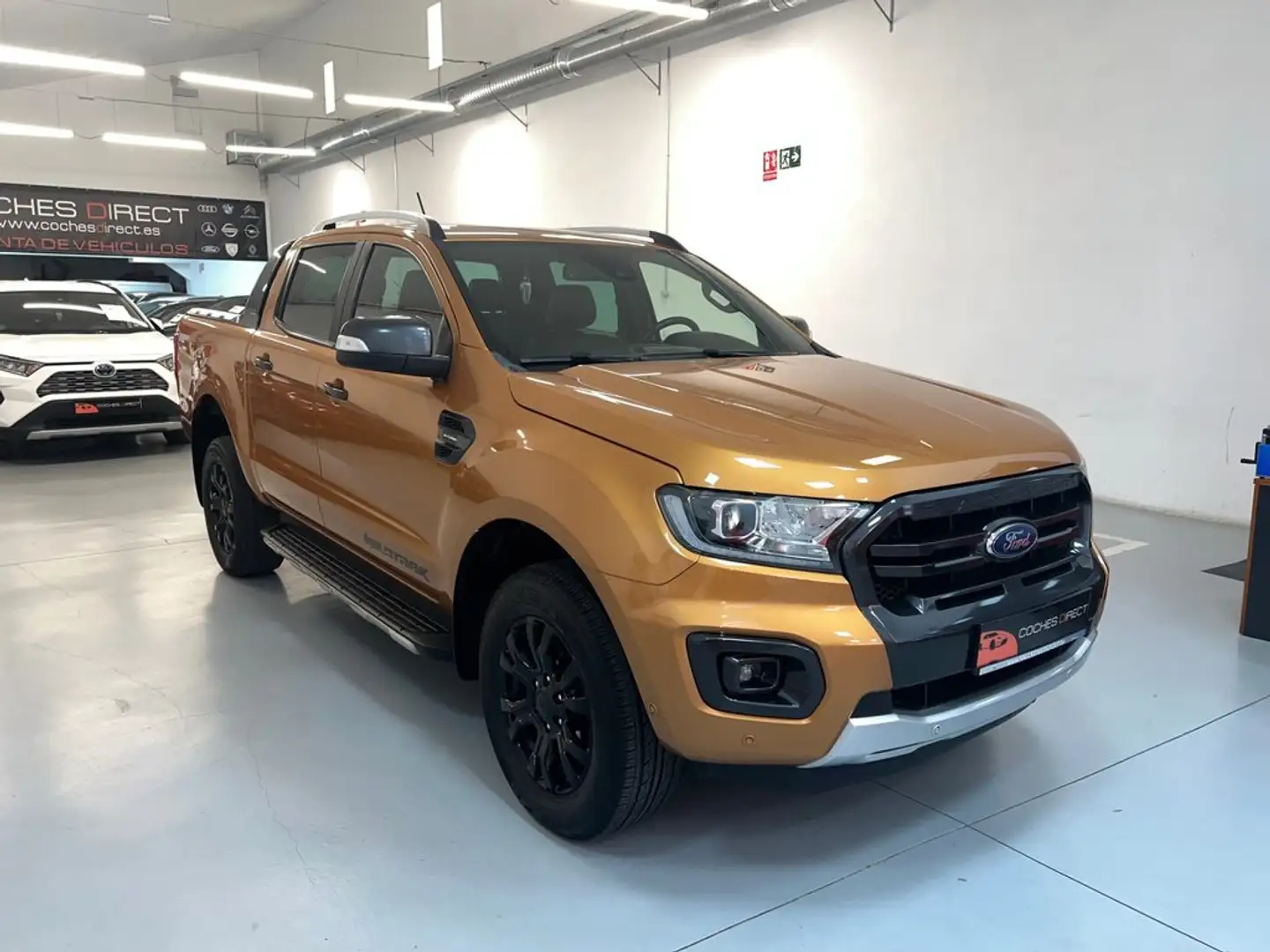 Ford Ranger 2.0 Ecobl 151kW e-AWD D Cab Wildtrack AT Marrón - 2