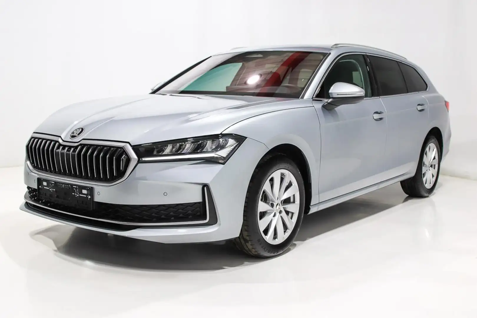 Skoda Superb COMBI 2.0 TDI 150 DSG  LED GPS ACC RADAR CAMERA Gris - 2