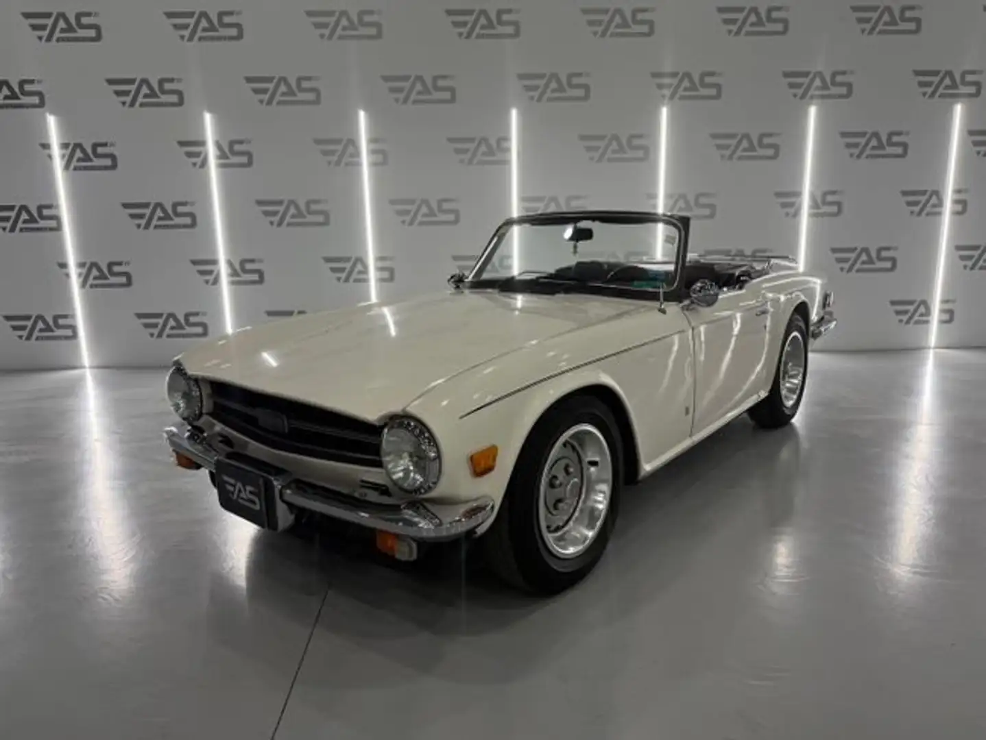 Triumph Sonstige 1974 2.5cc. 6 en línea 105cv – CARBURADOR !!! Beige - 1