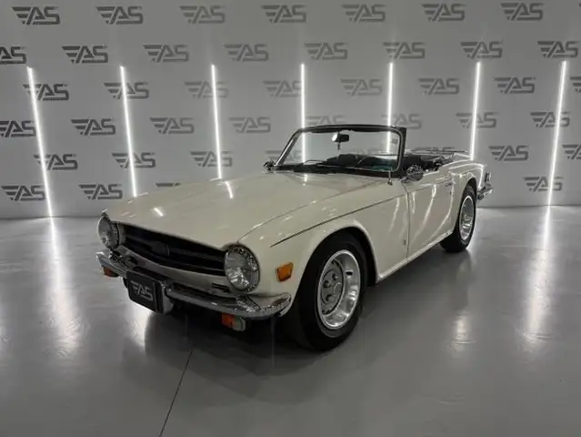Triumph 1974 2.5cc. 6 en línea 105cv – CARBURADOR !!!