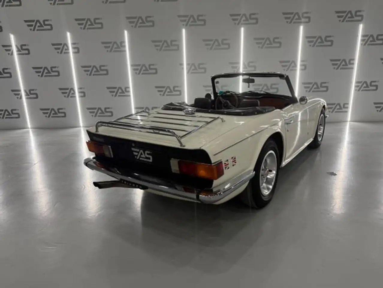 Triumph 1974 2.5cc. 6 en línea 105cv – CARBURADOR !!!, foto 3