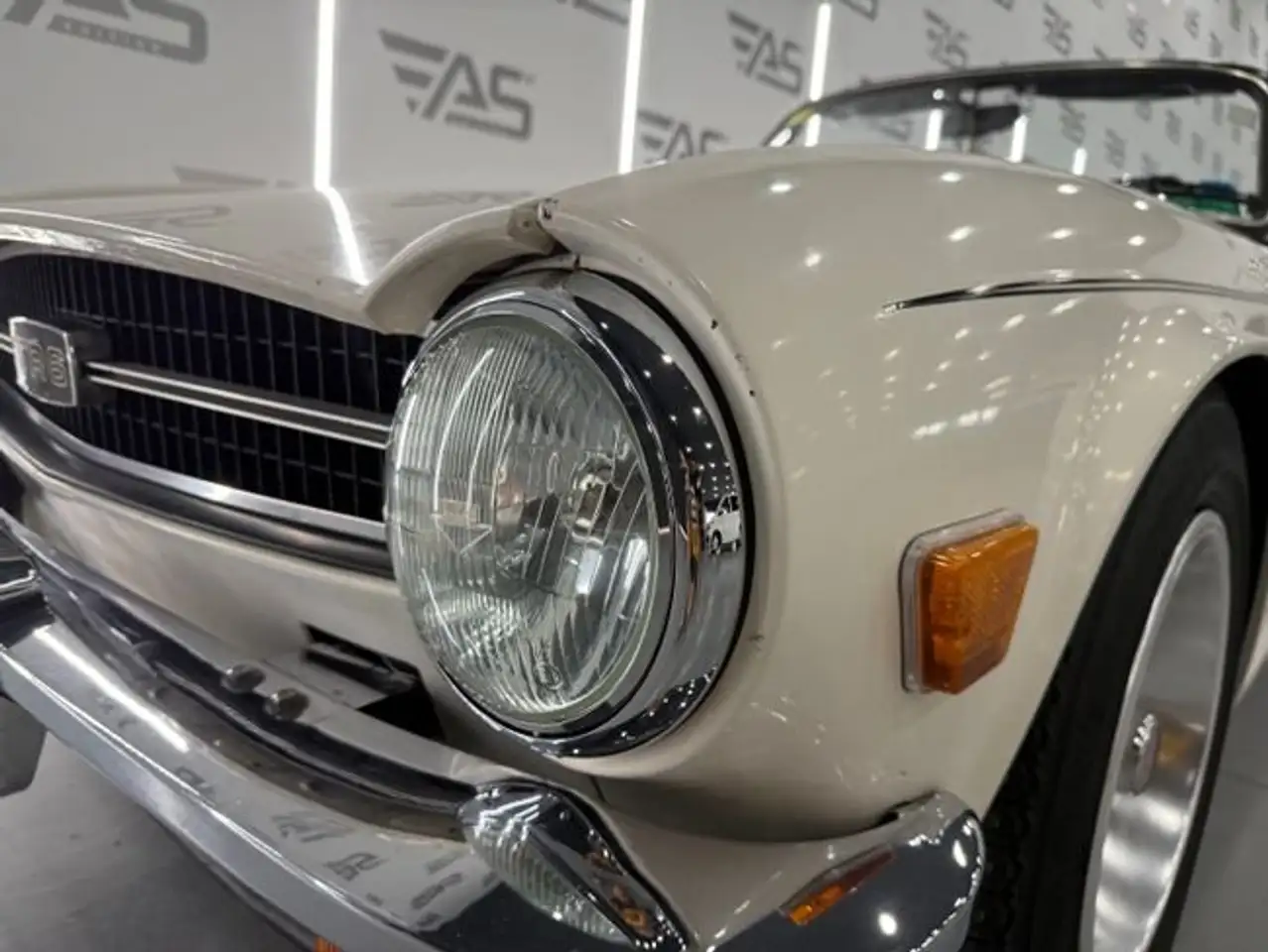 Triumph 1974 2.5cc. 6 en línea 105cv – CARBURADOR !!!, foto 12