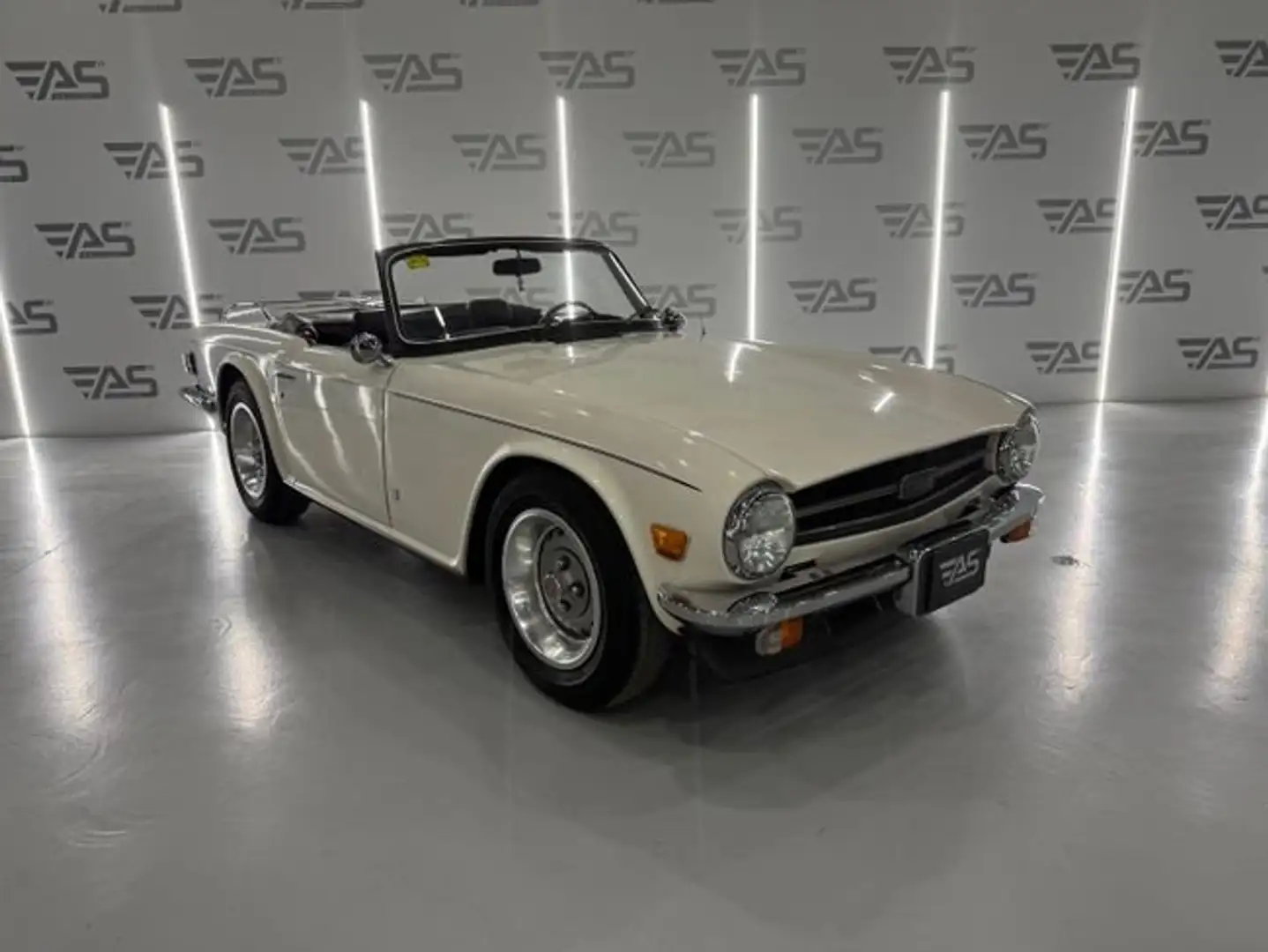Triumph Sonstige 1974 2.5cc. 6 en línea 105cv – CARBURADOR !!! Beige - 2