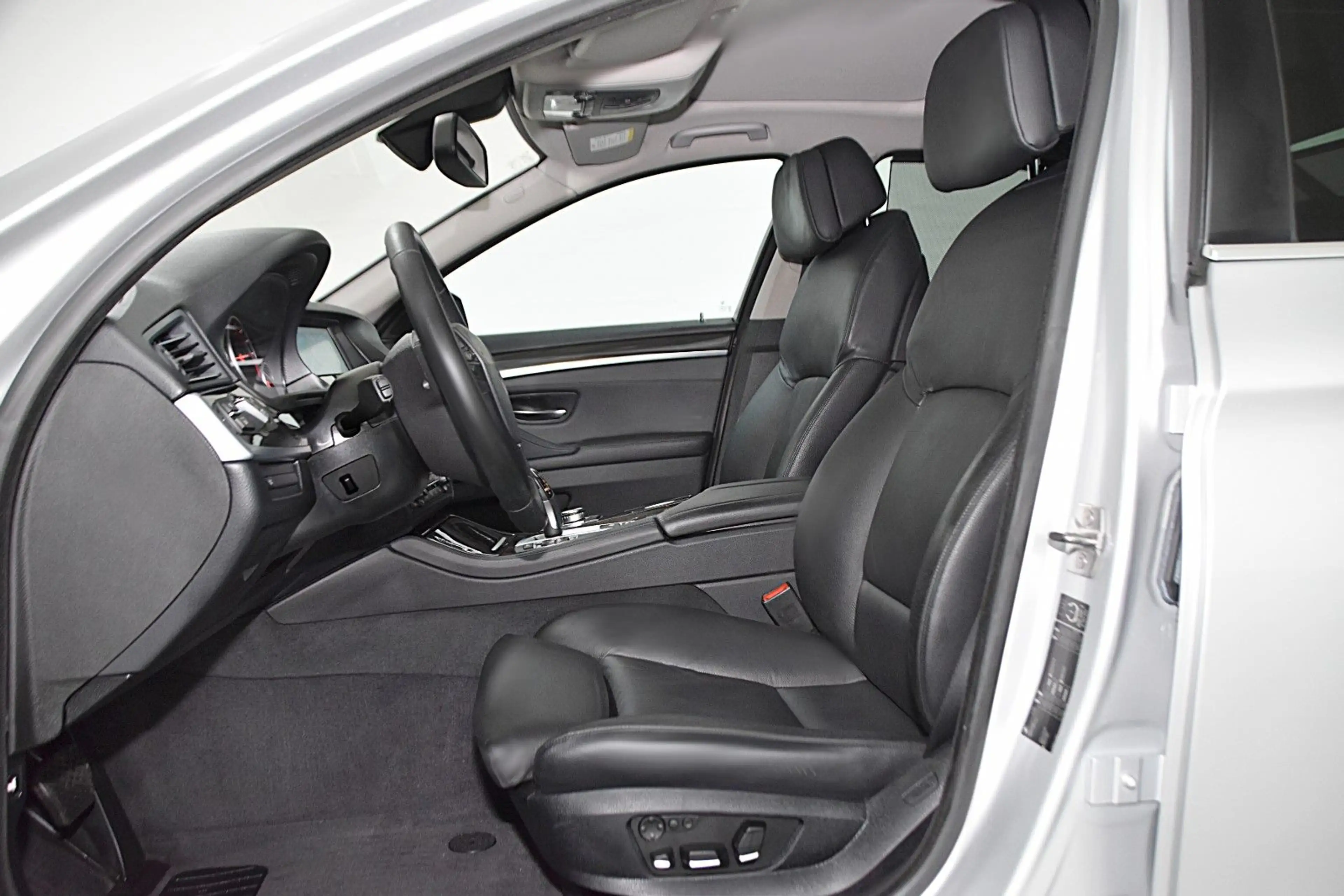 BMW 525 D*AUS 2 HAND*FINANZIERUNG MÖGLICH* — photo 15