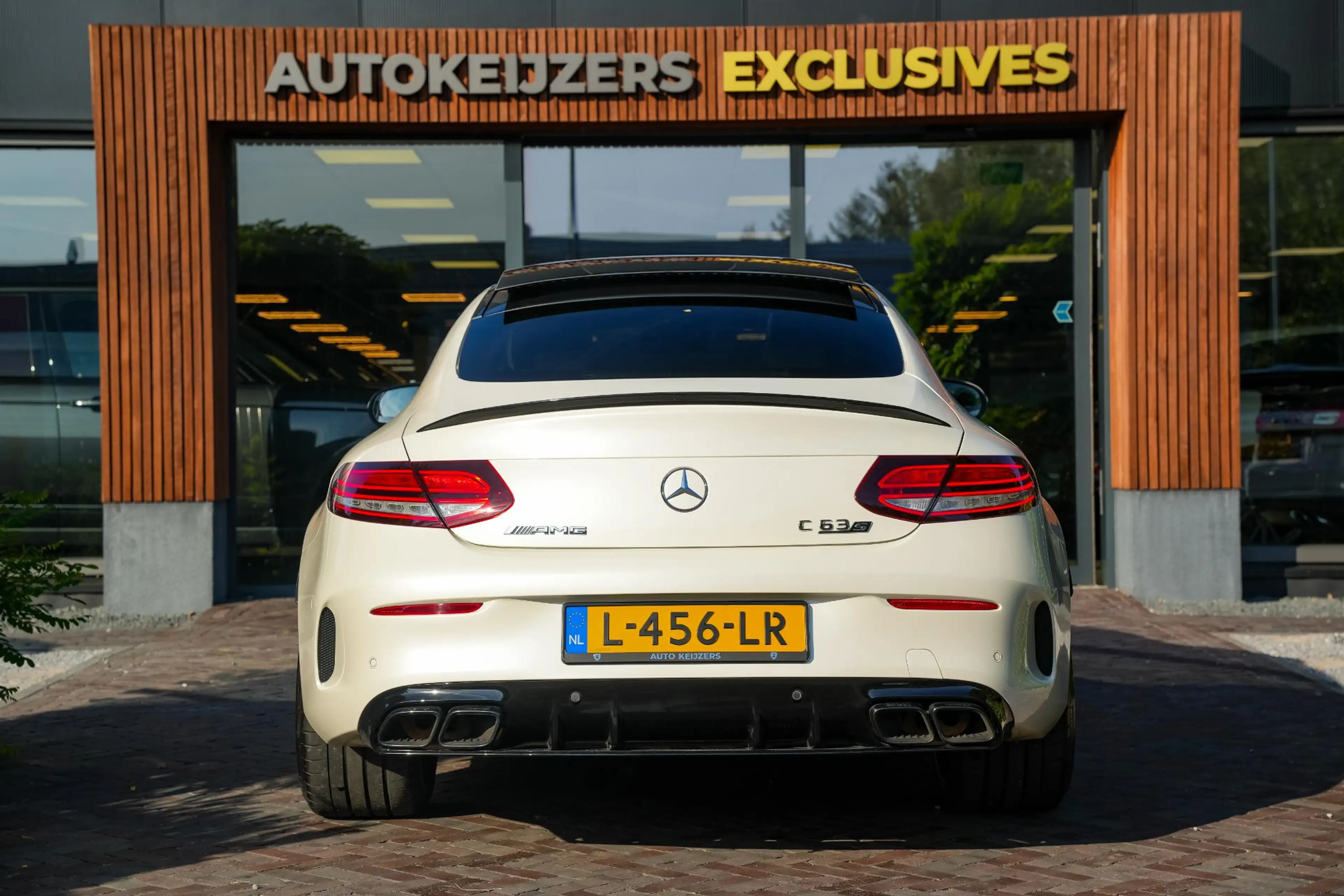Mercedes-Benz C 63 AMG Coupé S Premium Plus Pack Pano Perfrect onderhoude — photo 9