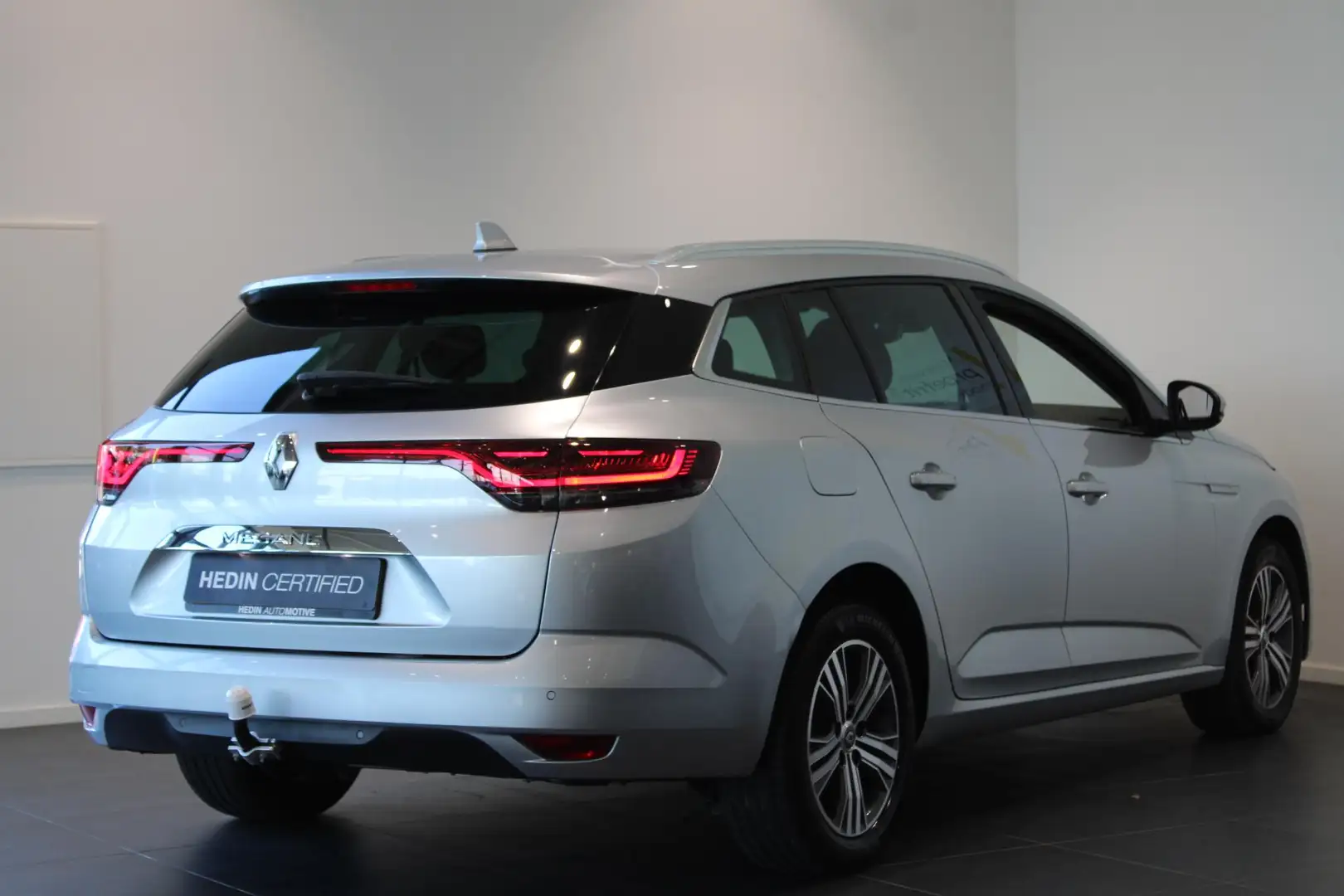 Renault Megane Estate 1.3 TCe Intens | TREKHAAK | NAVIGATIE | KEY Grijs - 2