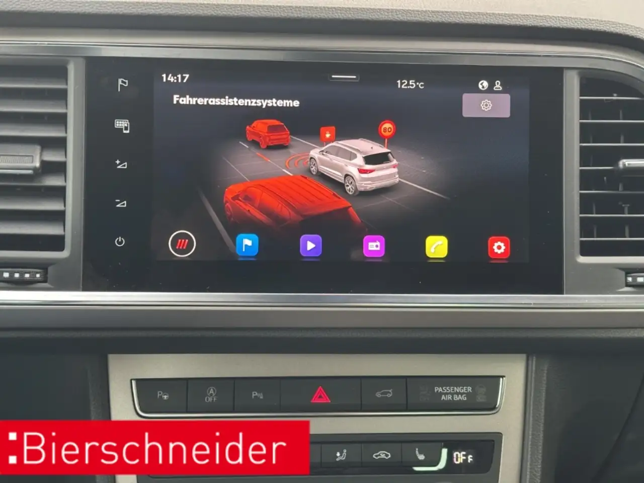 SEAT Ateca 1.5 TSI DSG Xperience NAVI REAR VIEW SHZ 25