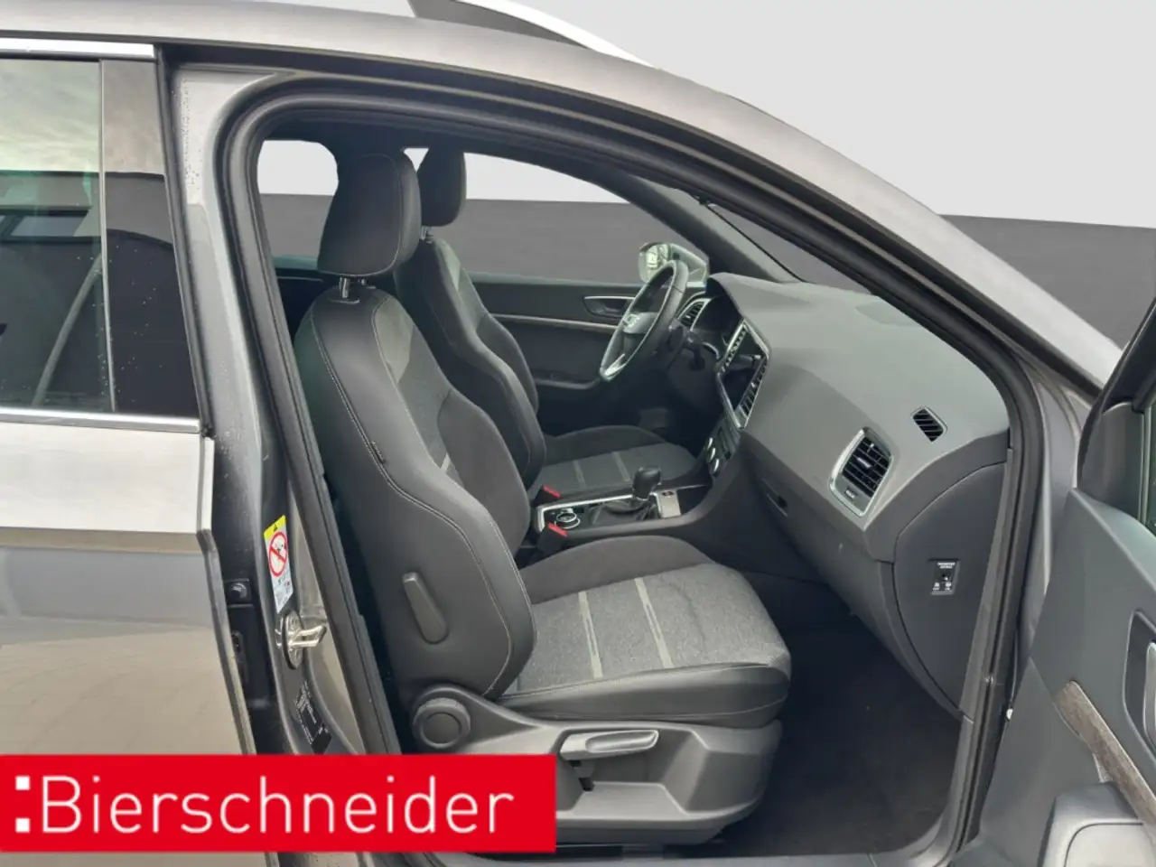 SEAT Ateca 1.5 TSI DSG Xperience NAVI REAR VIEW SHZ 14