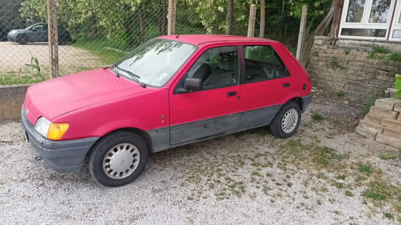 Ford Fiesta 5p 1.1 Ghia, foto 2