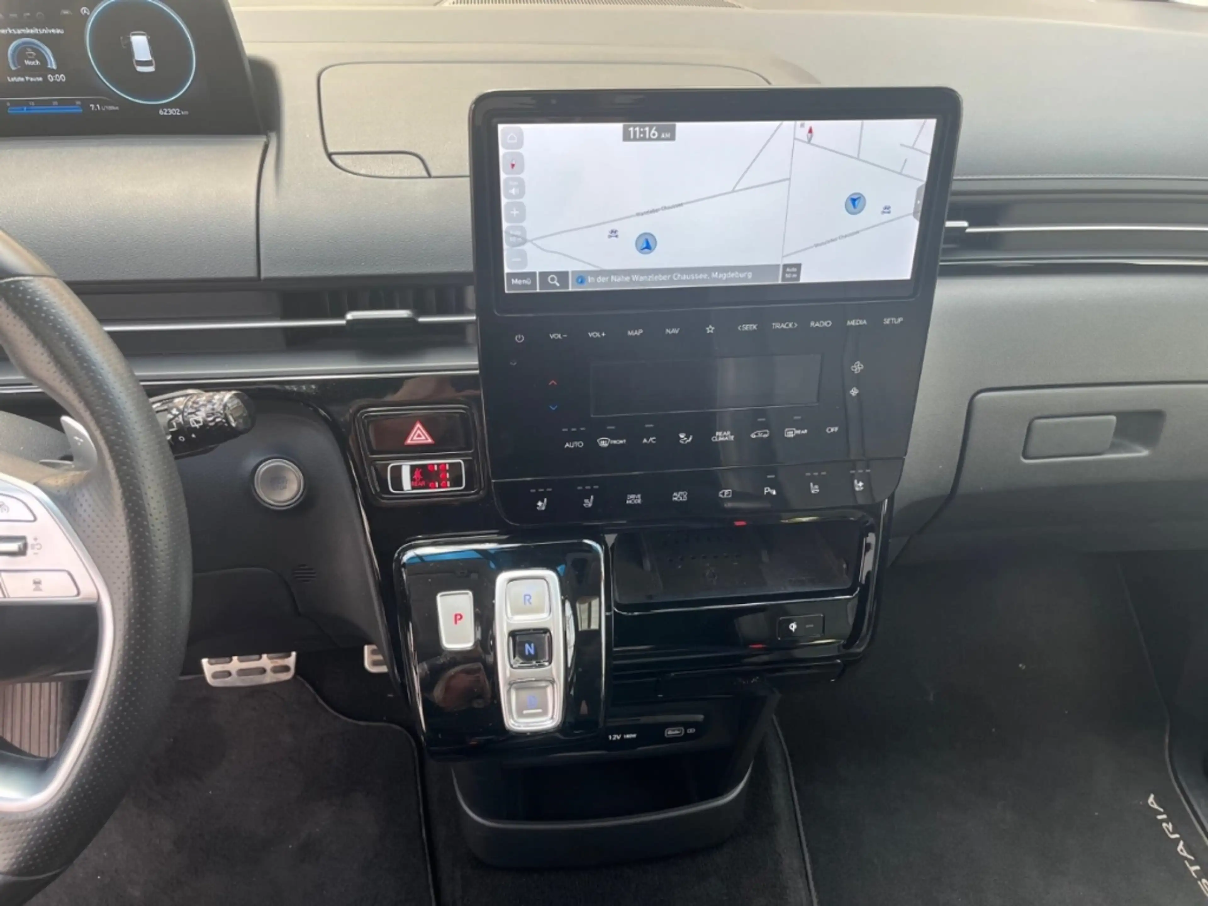 Hyundai STARIA Signature 7-Sitzer 2.2 CRDi 8AT 177PS Nappa — photo 9
