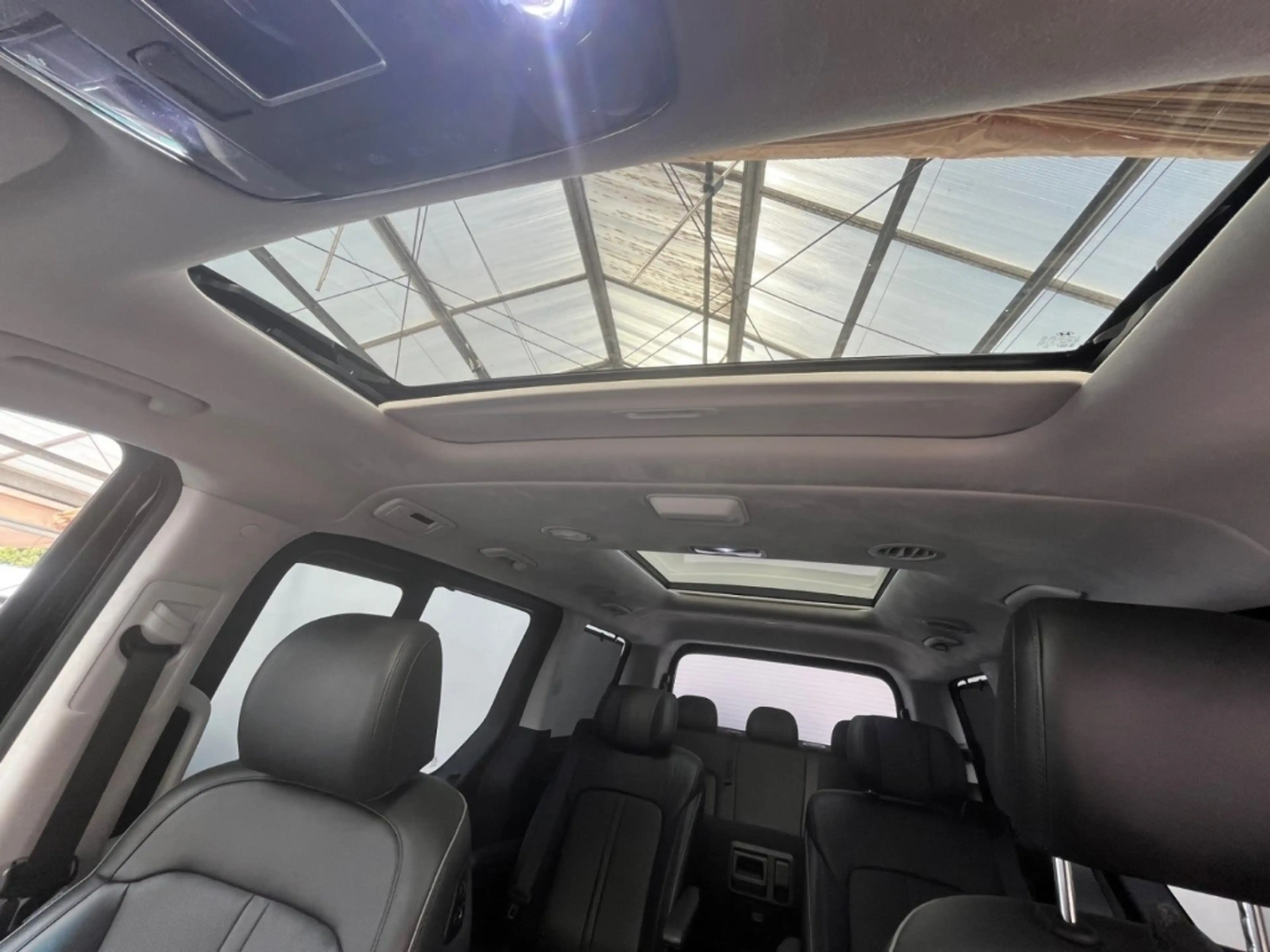 Hyundai STARIA Signature 7-Sitzer 2.2 CRDi 8AT 177PS Nappa — photo 15