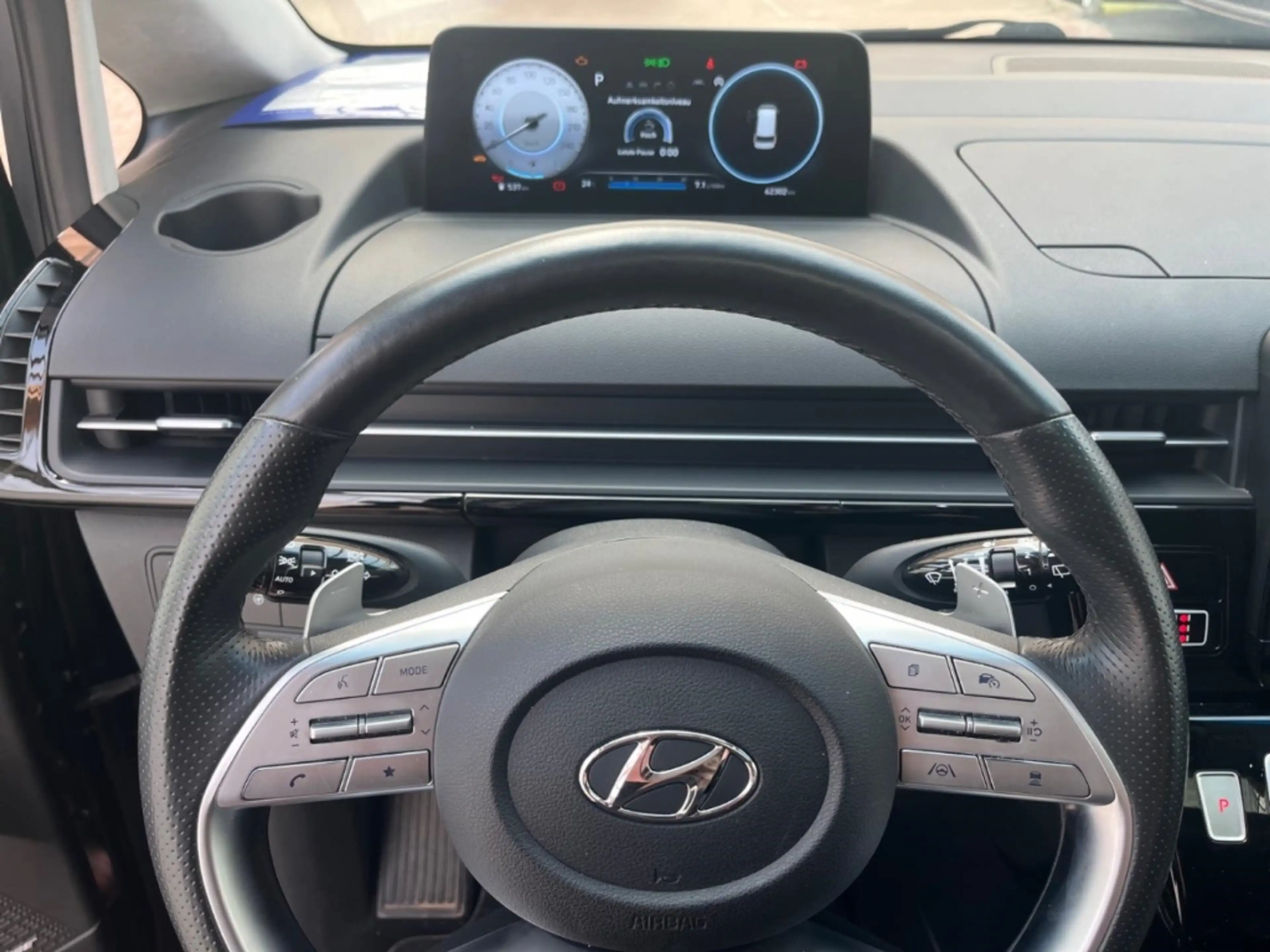 Hyundai STARIA Signature 7-Sitzer 2.2 CRDi 8AT 177PS Nappa — photo 8