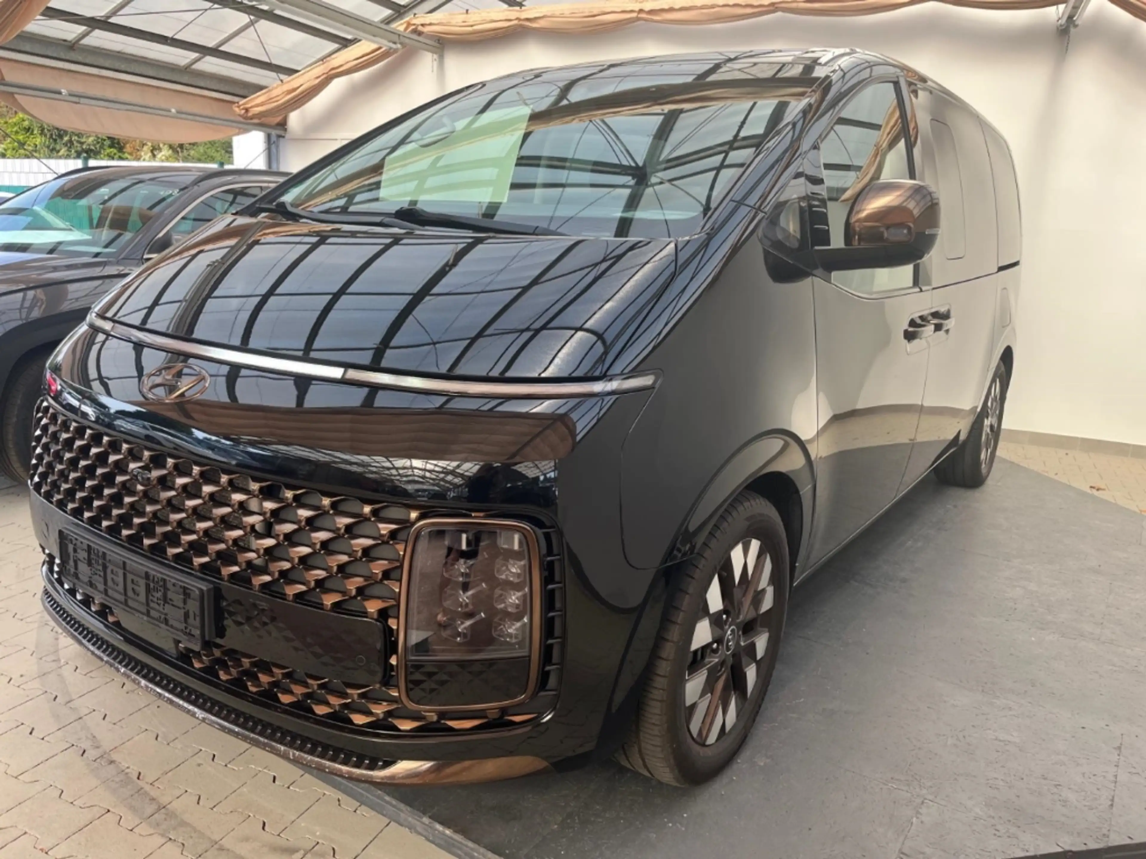 Hyundai STARIA Signature 7-Sitzer 2.2 CRDi 8AT 177PS Nappa