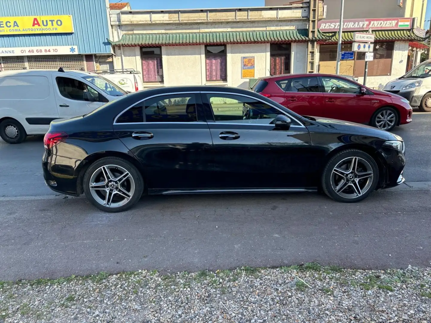 Mercedes-Benz A 180 A180d PACK AMG BERLINE Schwarz - 2