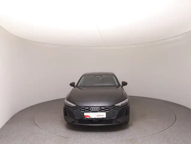 Audi A5 view 3