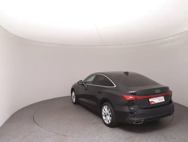 Audi A5 view 5