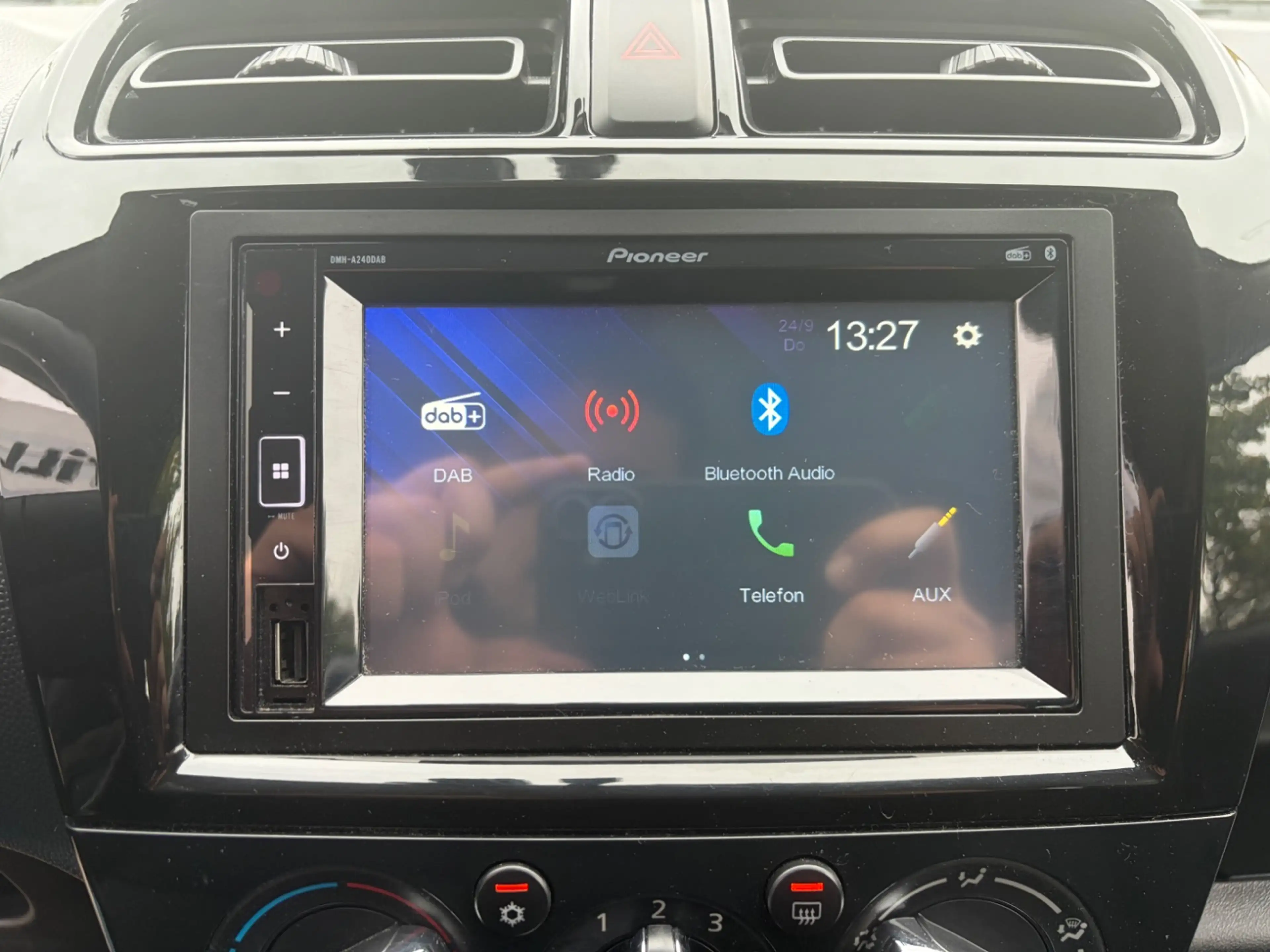 Mitsubishi Space Star 1.2 Select *KLIMAANLAGE*DAB*BLUETOOTH* — photo 12