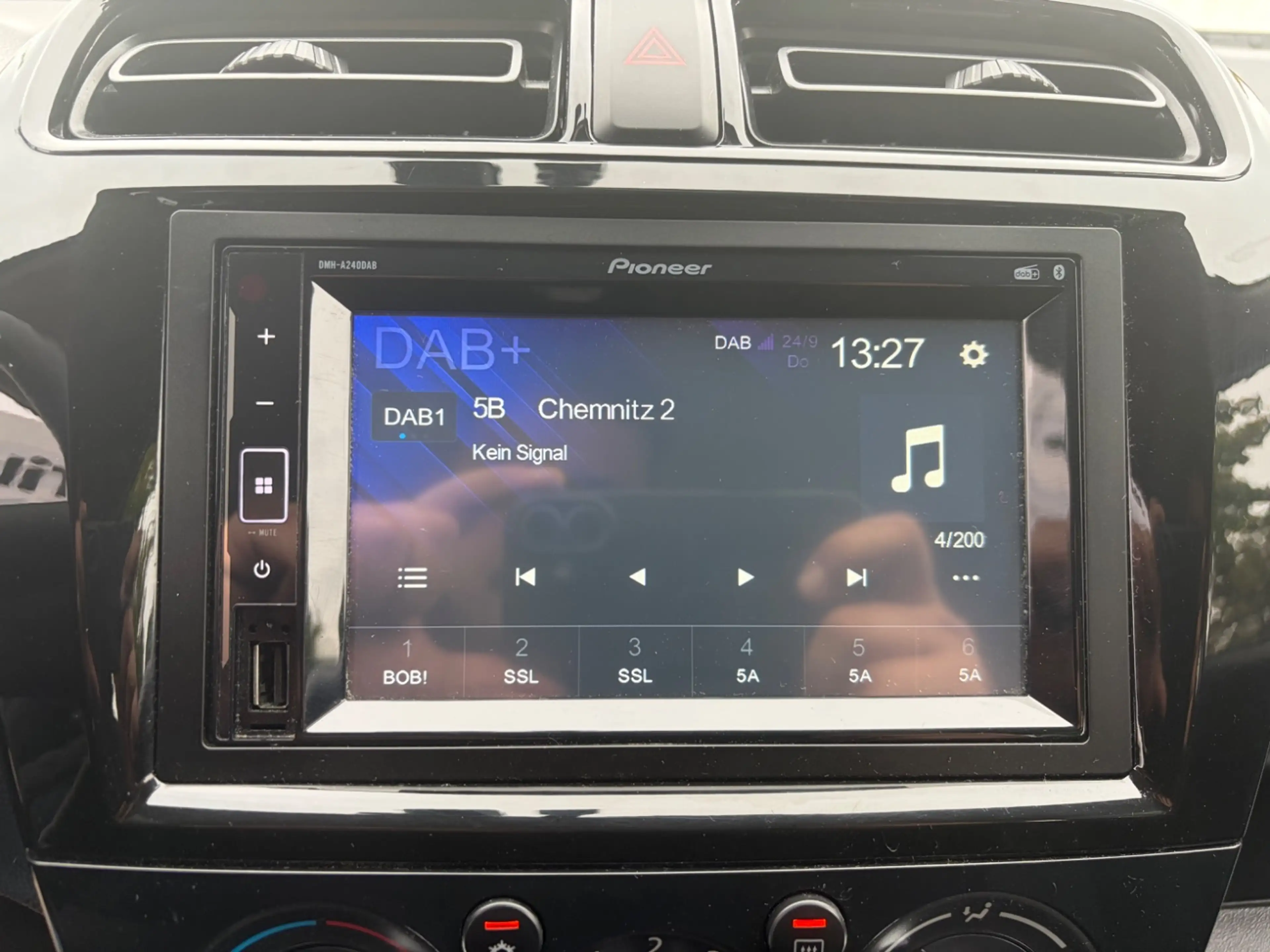 Mitsubishi Space Star 1.2 Select *KLIMAANLAGE*DAB*BLUETOOTH* — photo 4
