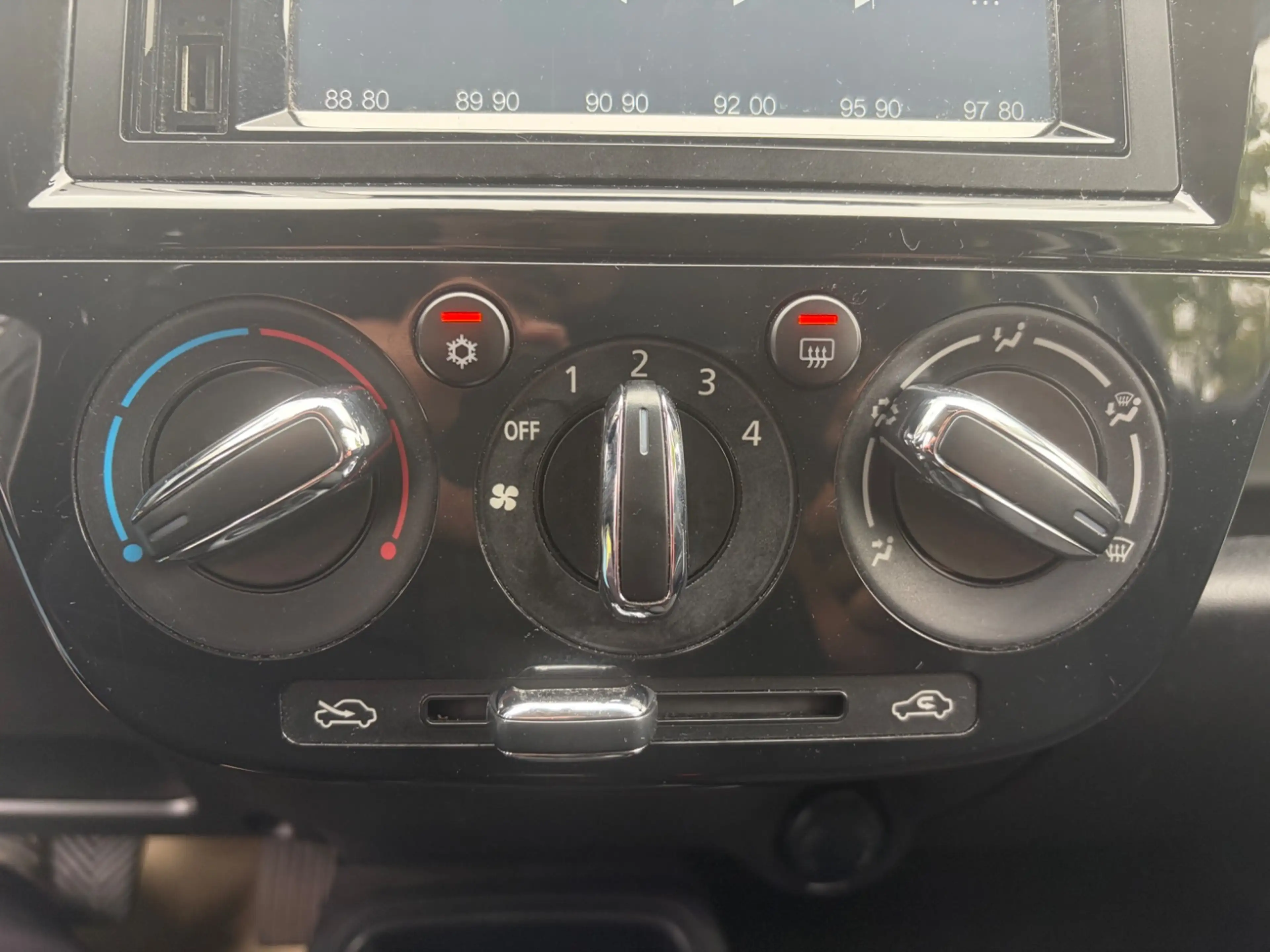 Mitsubishi Space Star 1.2 Select *KLIMAANLAGE*DAB*BLUETOOTH* — photo 13