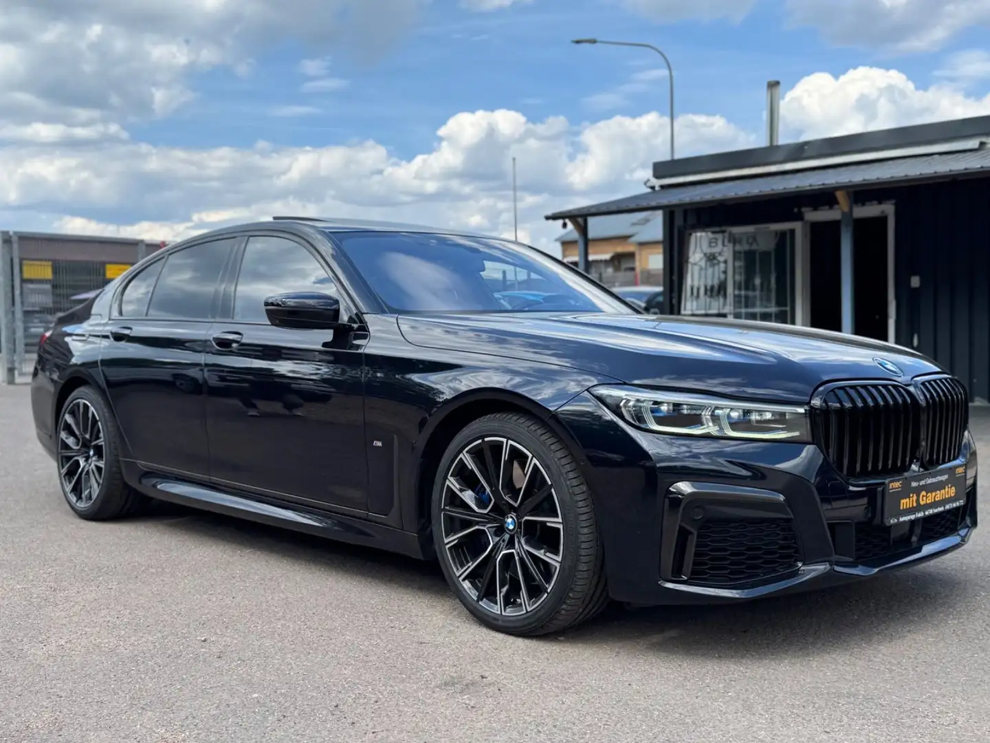 BMW 750 d xDrive M Sport Paket Carbon Чорний - 2
