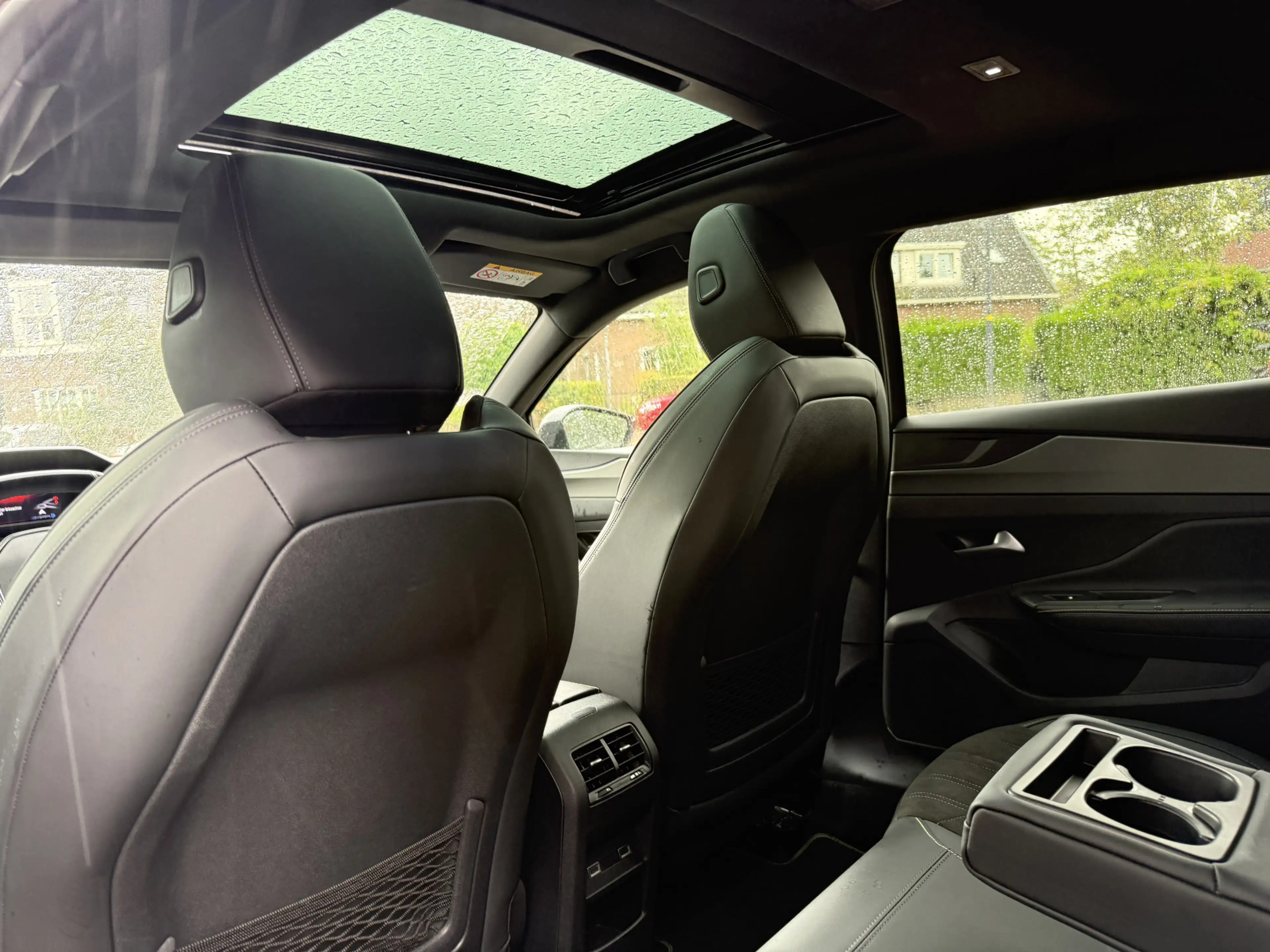 Peugeot 408 Hybrid 145 e-DCS6 GT aut., Schuif/kanteldak | Trek — photo 6