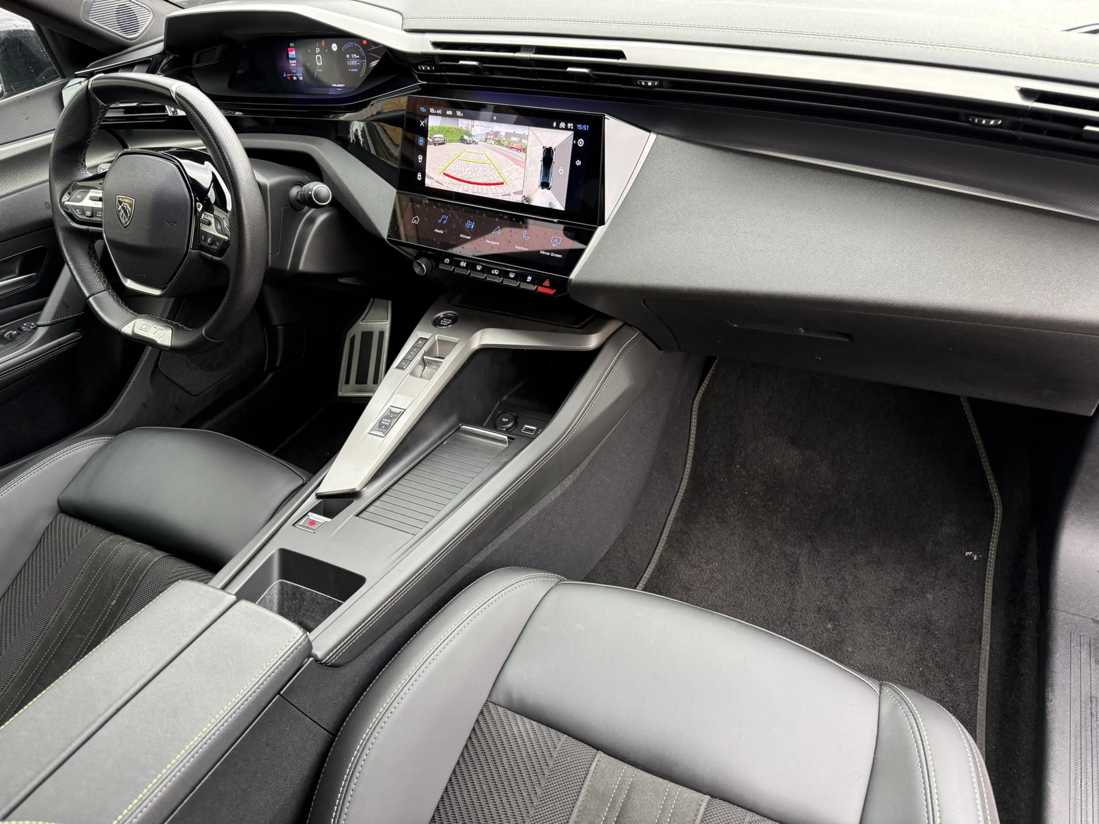 Peugeot 408 Hybrid 145 e-DCS6 GT aut., Schuif/kanteldak | Trek — photo 12