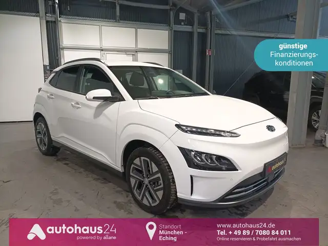 2022 Hyundai Kona in White for sale