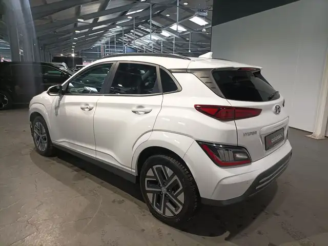 Hyundai Kona view 4